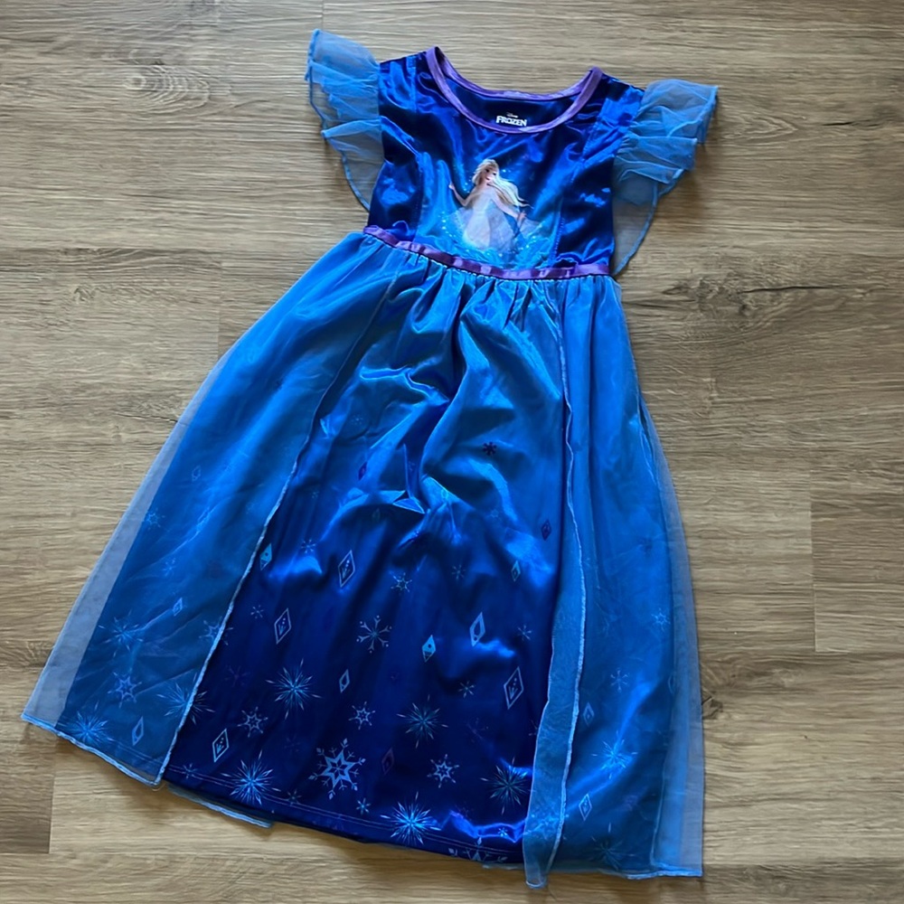Disney Frozen Elsa Dress NEVER WORN